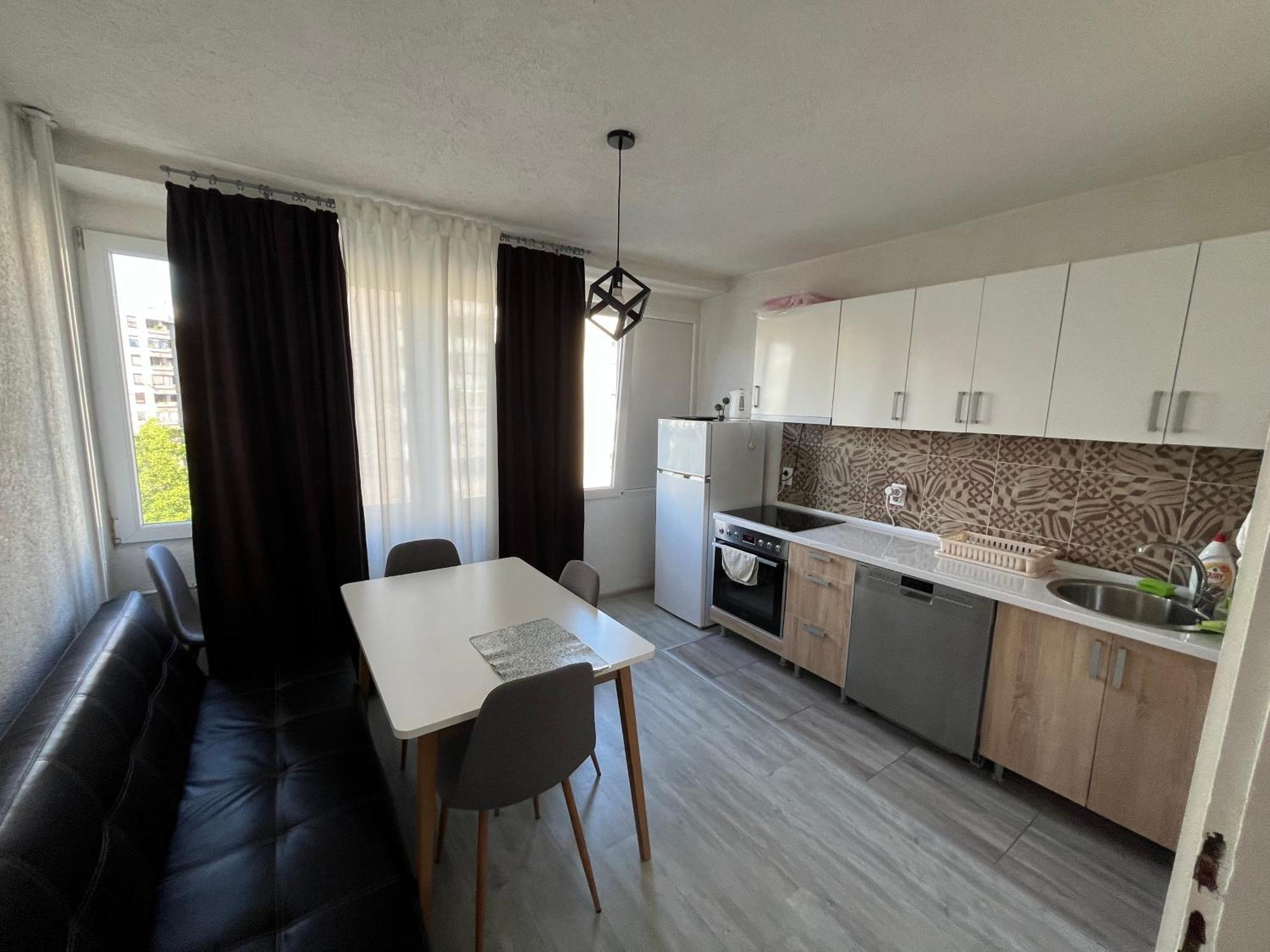 30 Apartment